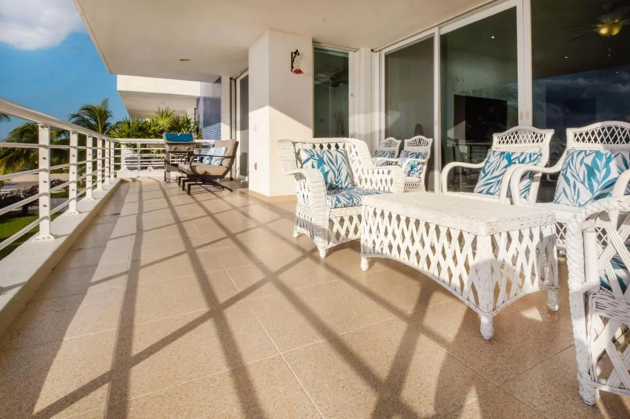 Apartment Spacious Condo With Stellar Ocean Views 3Br Nah Ha 201 Cozumel